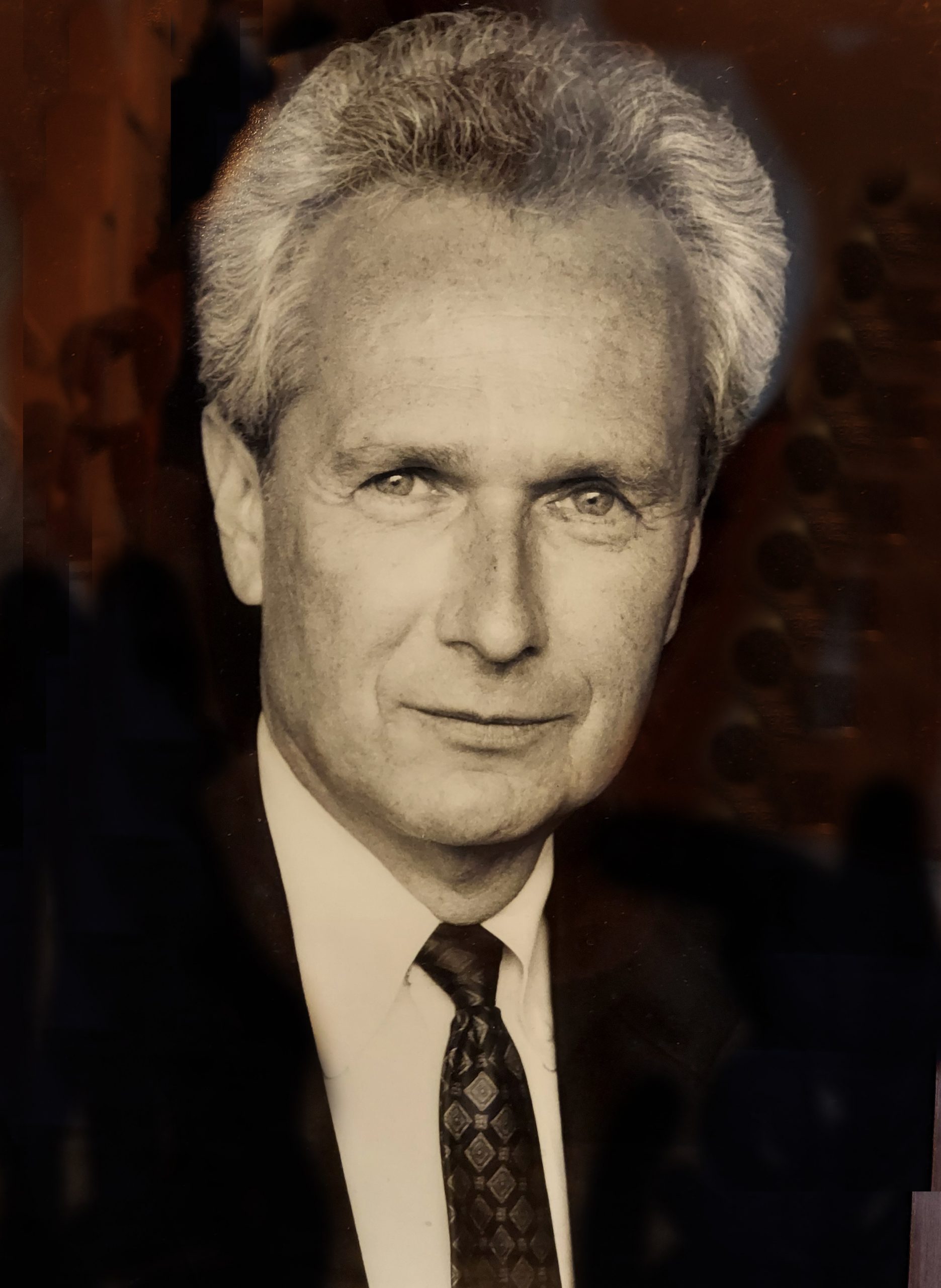 Headshot of Charles Mazursky ’69