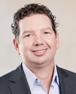 Headshot of Scott Elliott ’92