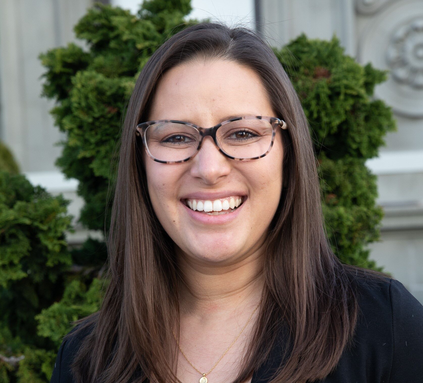 Headshot of Cynthia Henning