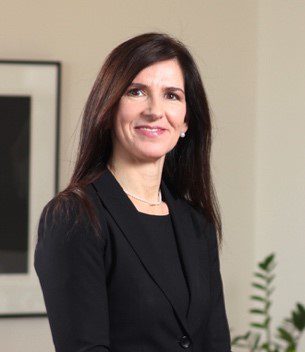 Headshot of Veronica Callahan ’95