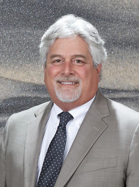 Headshot of Rob Sall ’78