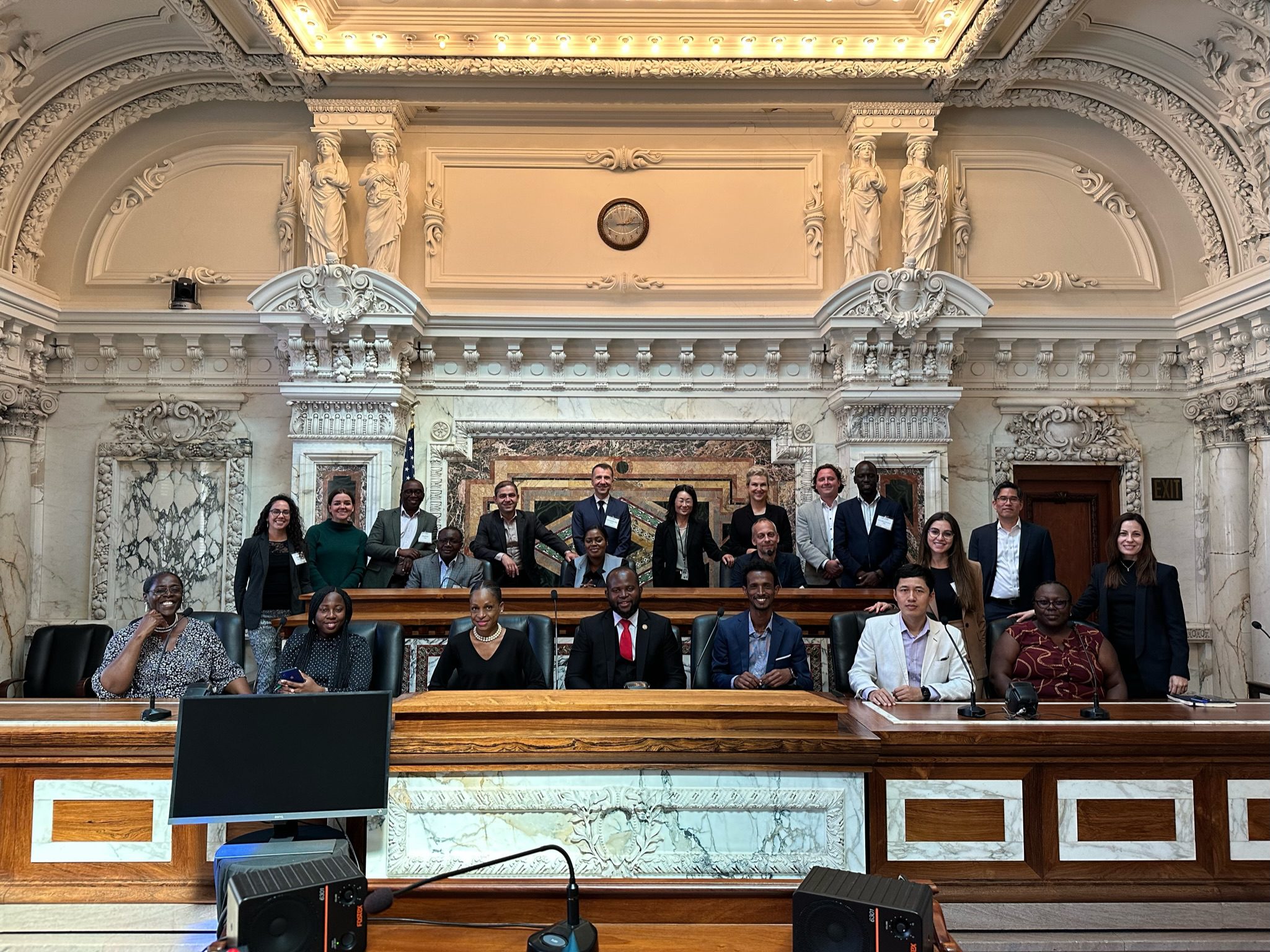 CNDR International Trainees pictured at the bench of the Ninth Circuit