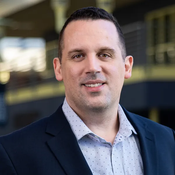 Headshot of Ben Huffman