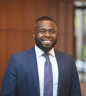 Headshot of Shaun Ossei-Owusu