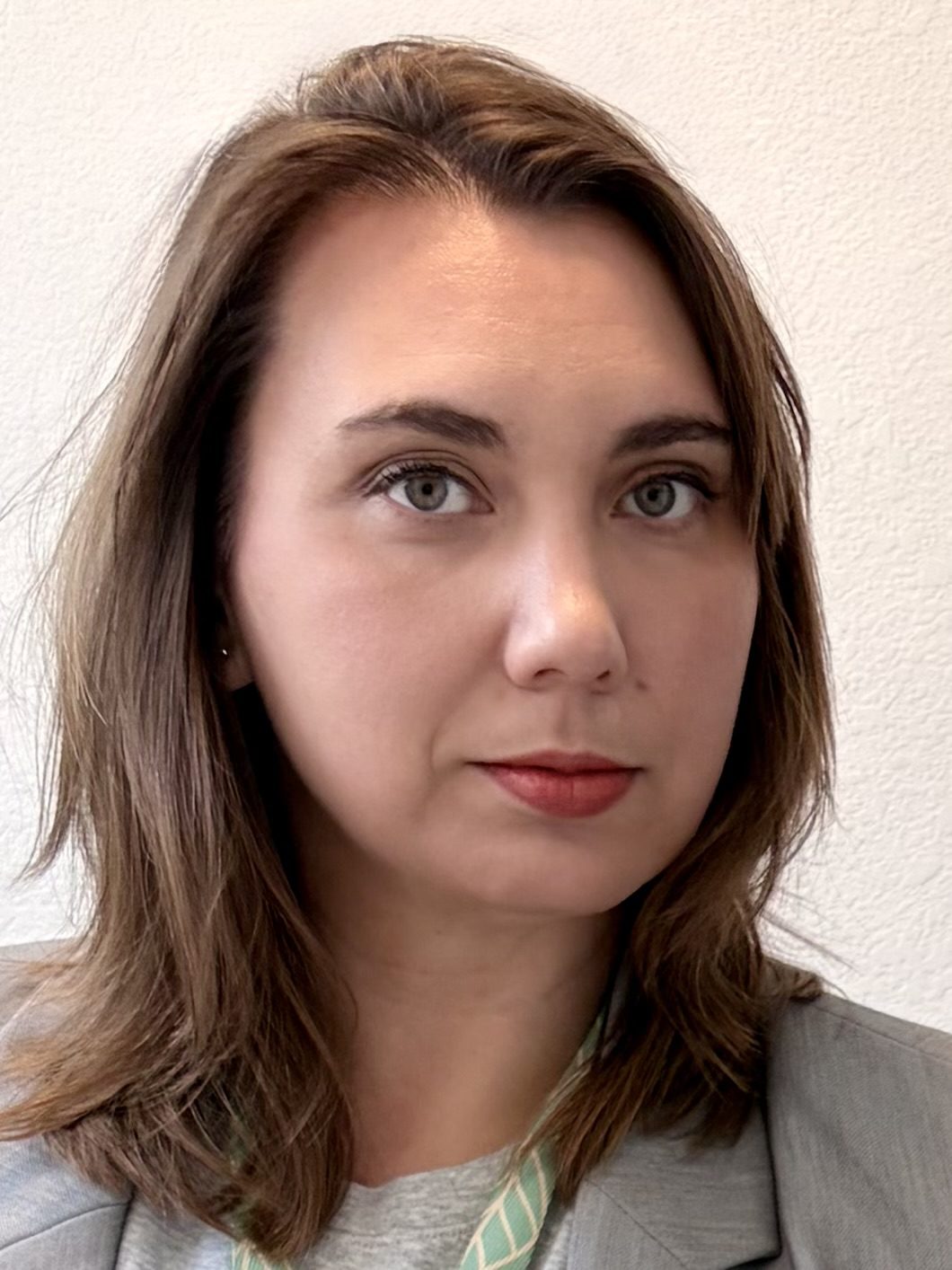 Headshot of Sunney Darling
