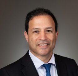 Headshot of Evan Epstein